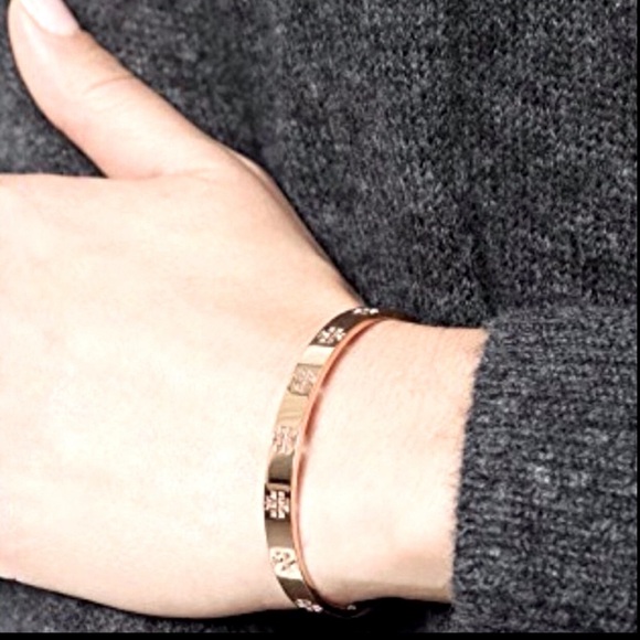 🆕 Tory Burch Authentic Rose Gold Pierced Cuff Bracelet - Picture 4 of 11